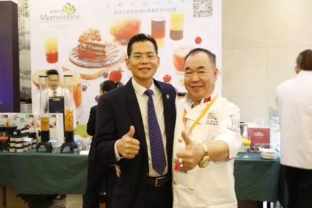 美果樹醬心裸蛋糕