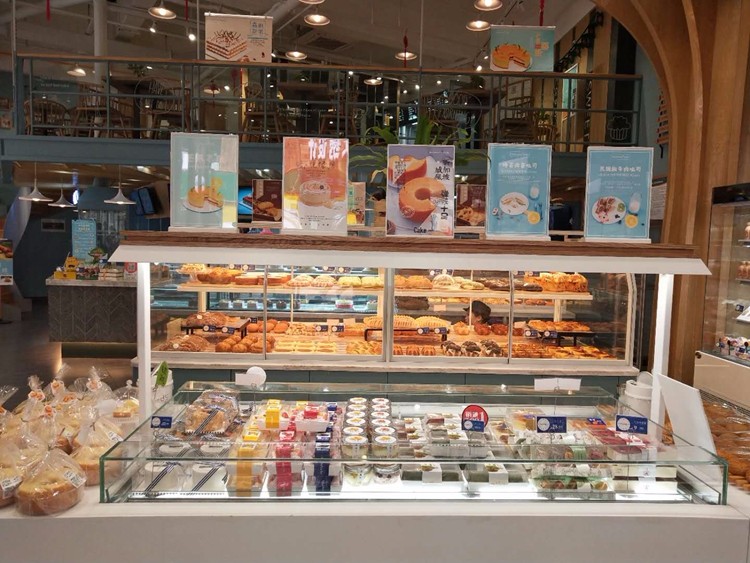 1524708715640875.jpg 美果樹醬心裸蛋糕