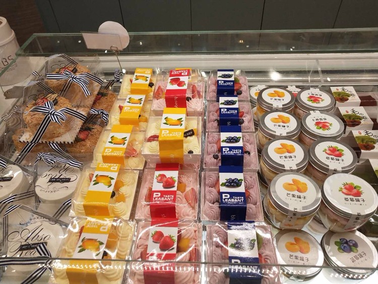 1524708715831815.jpg 美果樹醬心裸蛋糕